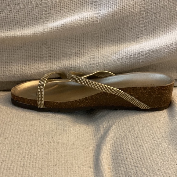 Platinum slip in sandals - Picture 6 of 7